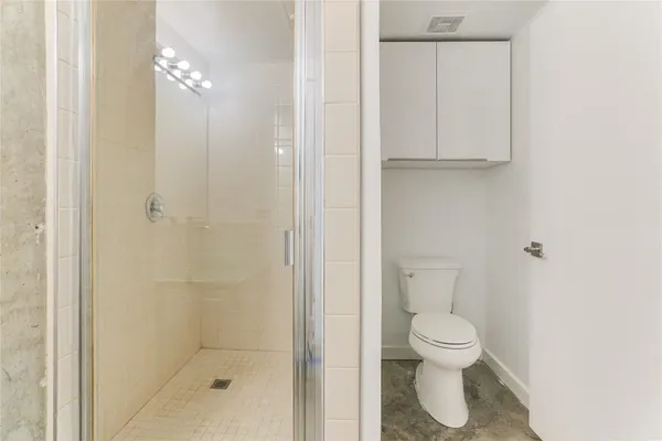 $3,200 | 2000 Bagby Street, Unit 2401, Houston, TX 77002