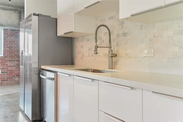 $3,200 | 2000 Bagby Street, Unit 2401, Houston, TX 77002