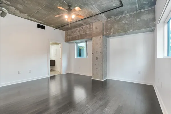 $3,200 | 2000 Bagby Street, Unit 2401, Houston, TX 77002