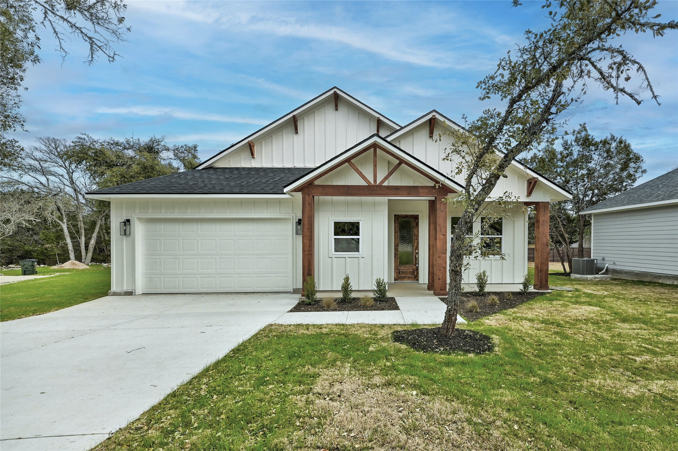 16 Rhapsody Lane Wimberley, TX 78676 - Photo 2 of 25