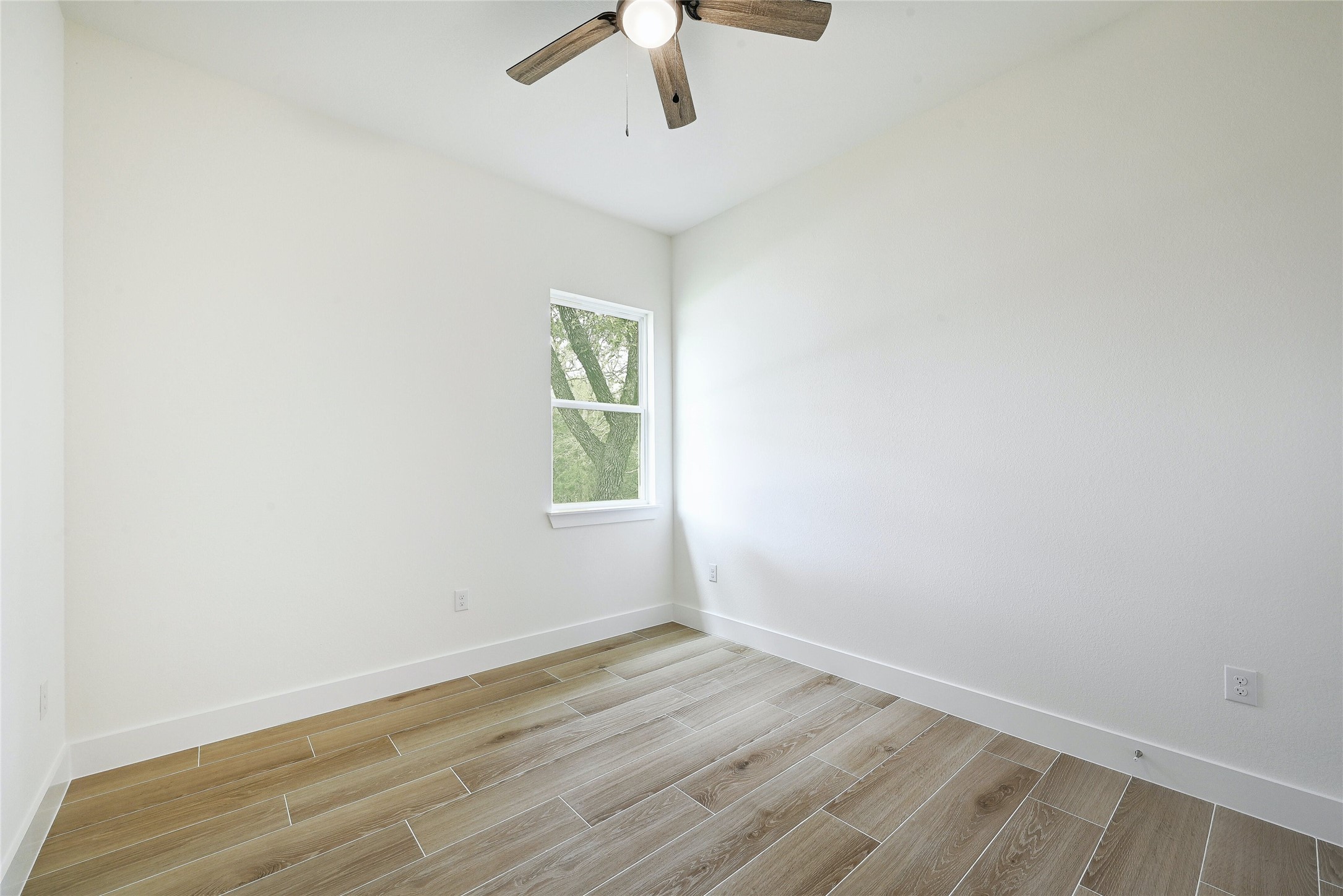 16 Rhapsody Lane Wimberley, TX 78676 - Photo 21 of 25 3rd bedroom