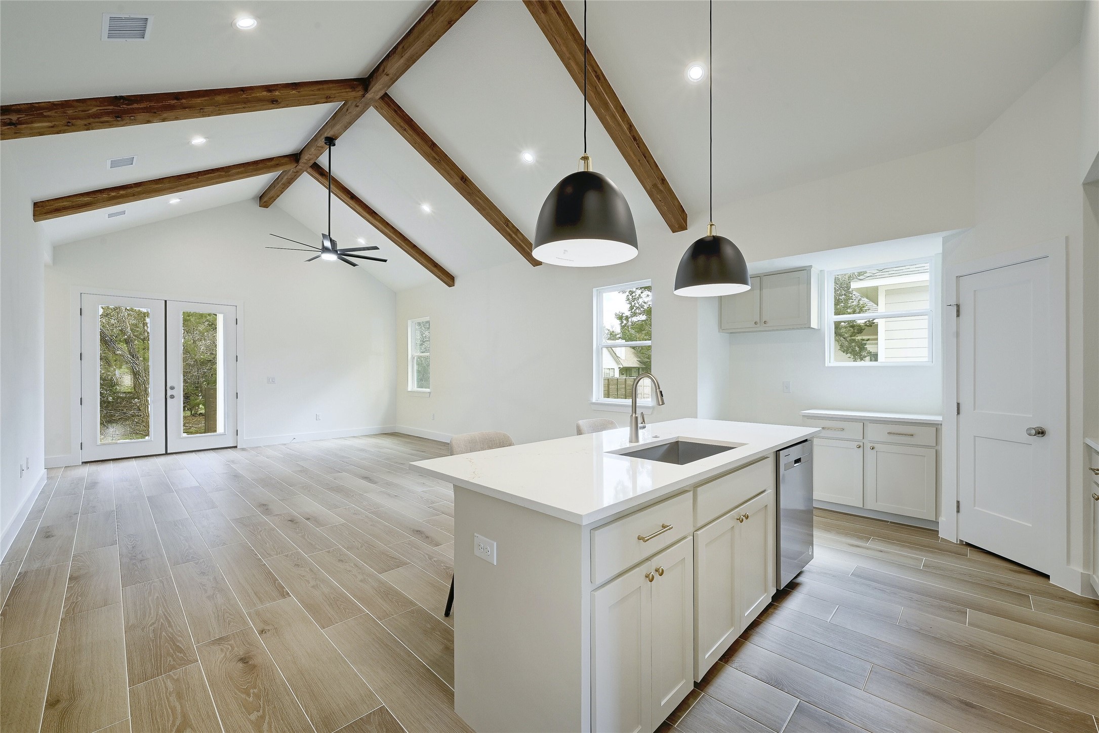 16 Rhapsody Lane Wimberley, TX 78676 - Photo 3 of 25 All tile, no carpet.