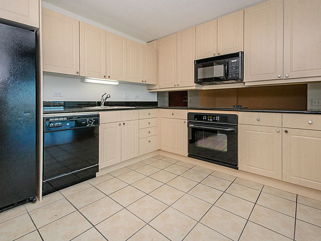 800 Elgin Road, Unit 1209 Evanston, IL 60201 - Photo 6 of 20