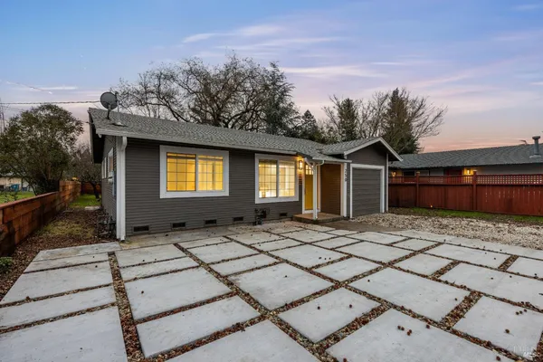 $899,950 | 250 Maple Avenue, Kenwood, CA 95452