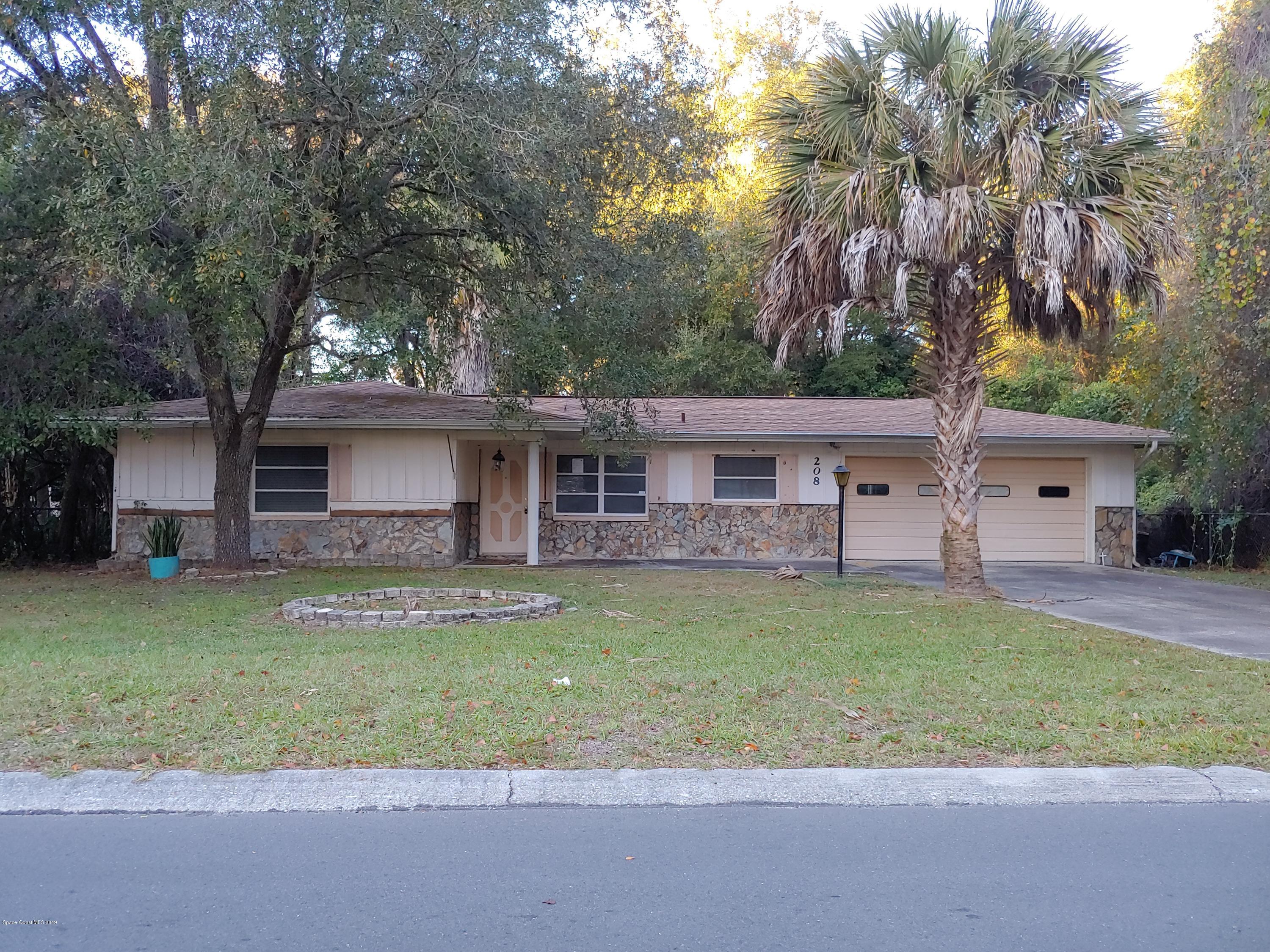 208 West Inverness Boulevard Inverness, FL 34452 - Photo 2 of 6 20191203_165153_HDR