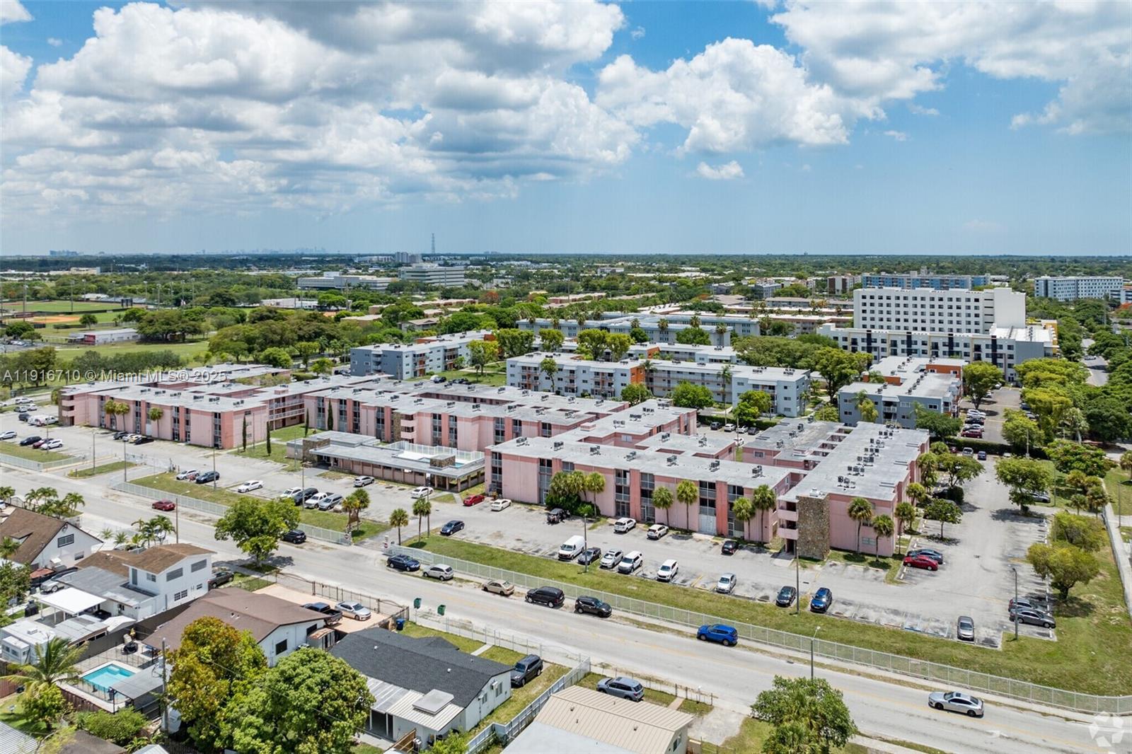 19825 Southwest 114th Avenue, Unit 323 Miami, FL 33157 - Photo 4 of 22