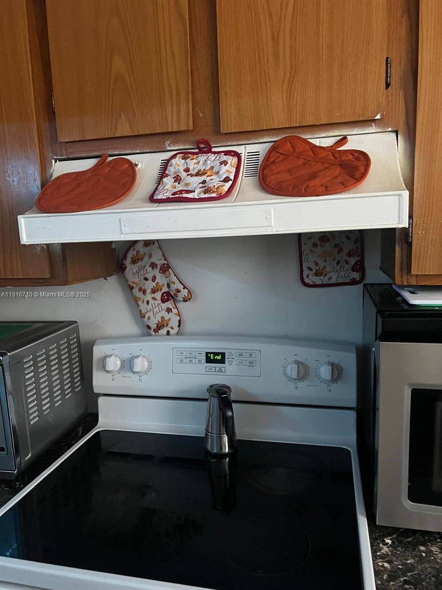 19825 Southwest 114th Avenue, Unit 323 Miami, FL 33157 - Photo 6 of 22