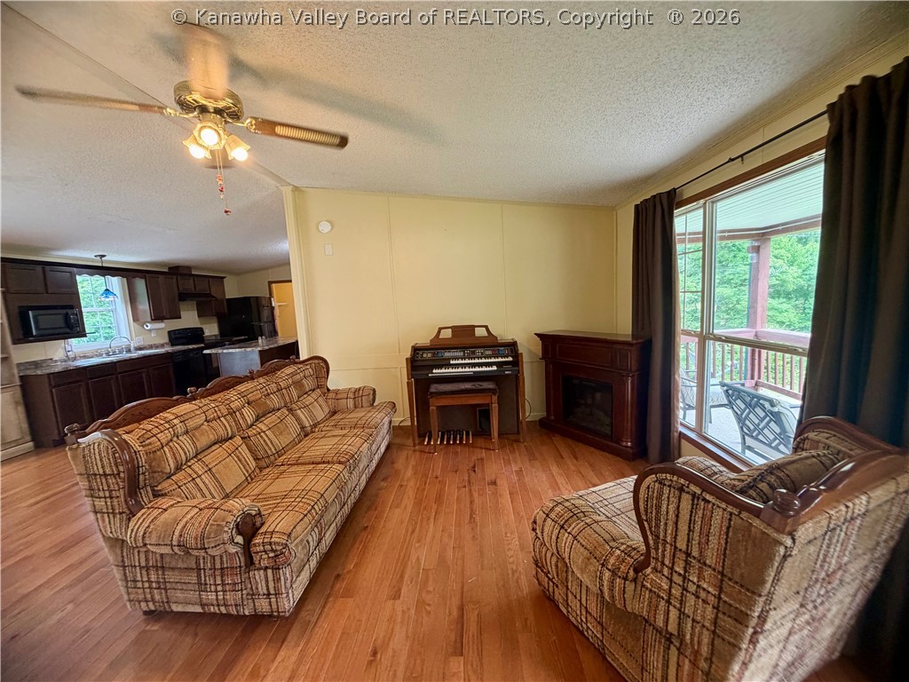 136 Rocky Hl Road Chapmanville, WV 25508 - Photo 12 of 24 Gallery Image 12