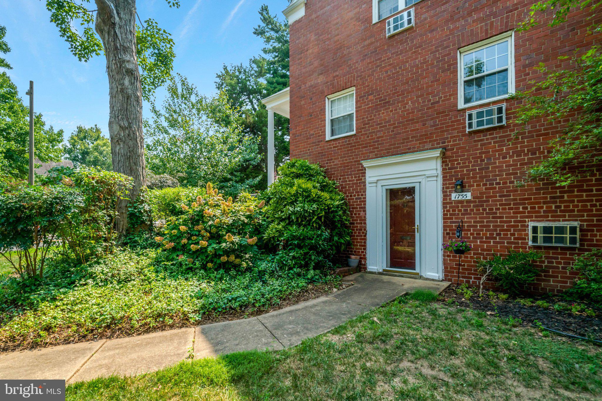 1755 Preston Road Alexandria, VA 22302 - Photo 1 of 41 Welcome home to Parkfairfax!