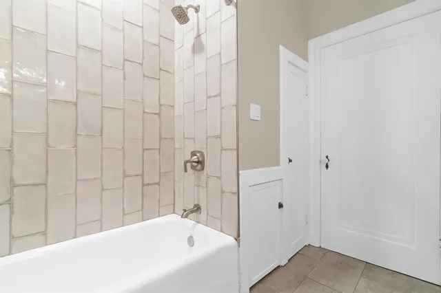 $1,799 | 323 East Franklin Street, Hillsboro, TX 76645