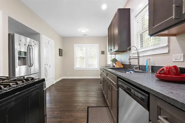 $1,799 | 323 East Franklin Street, Hillsboro, TX 76645