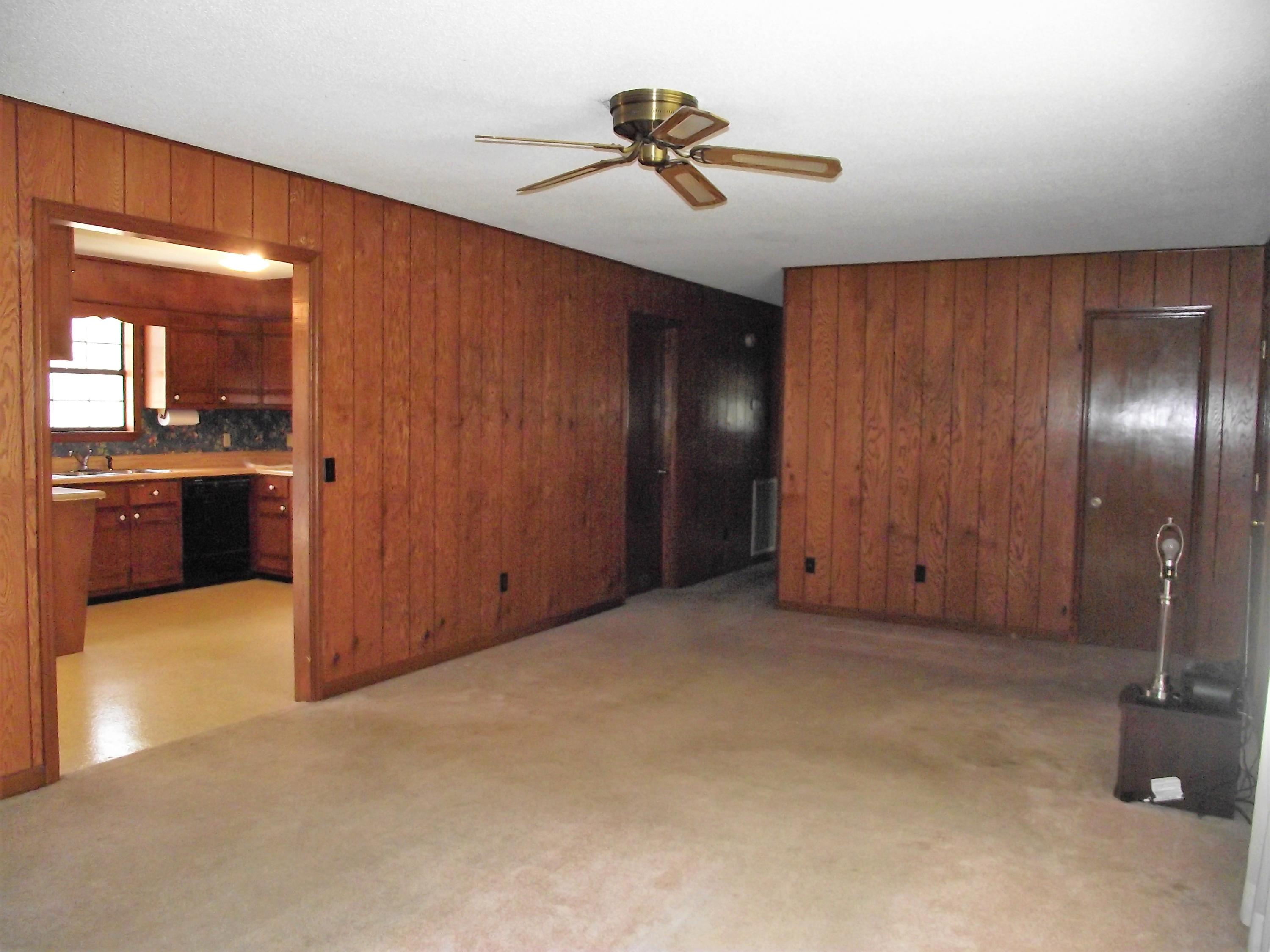 445 Cave Road Jasper, TN 37347 - Photo 3 of 20 Living room