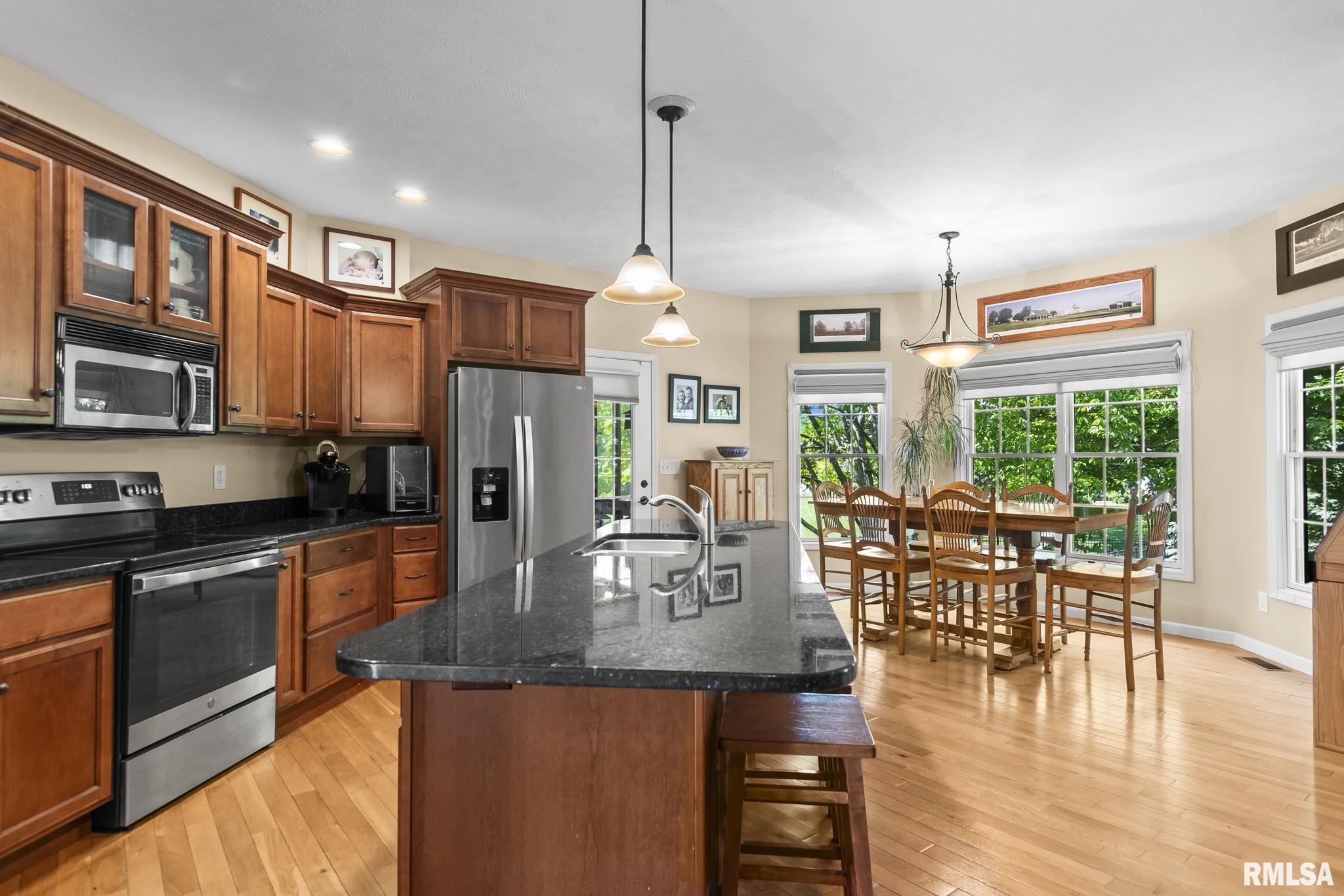 1621 Hoechester Road Springfield, IL 62712 - Photo 11 of 44