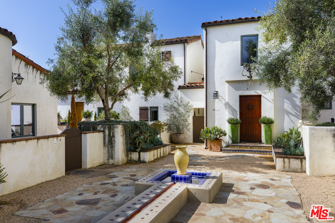 1011 Rinconada Road, Unit E Santa Barbara, CA 93101 - Photo 1 of 39