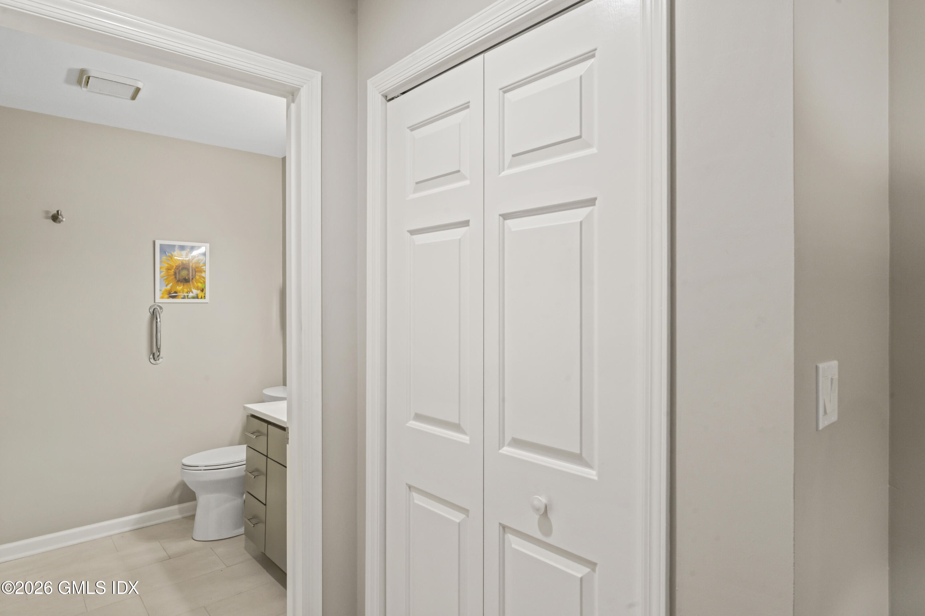 351 Pemberwick Road, Unit 818 Greenwich, CT 06831 - Photo 17 of 31 DSC03744