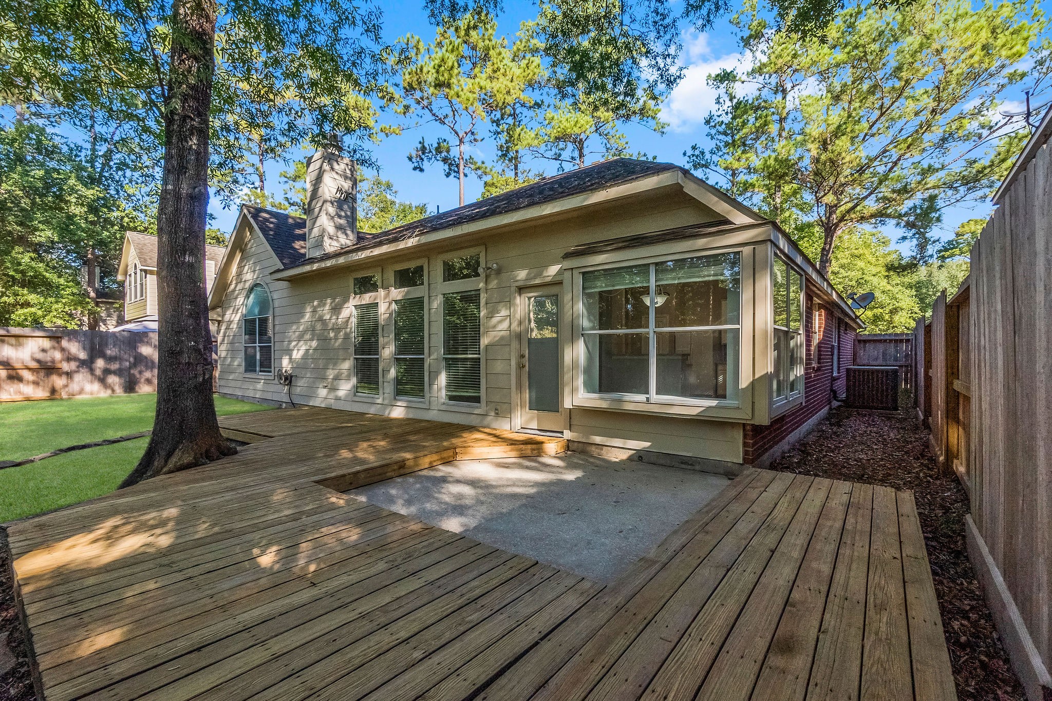 155 North Wimberly Way Conroe, TX 77385 - Photo 38 of 43