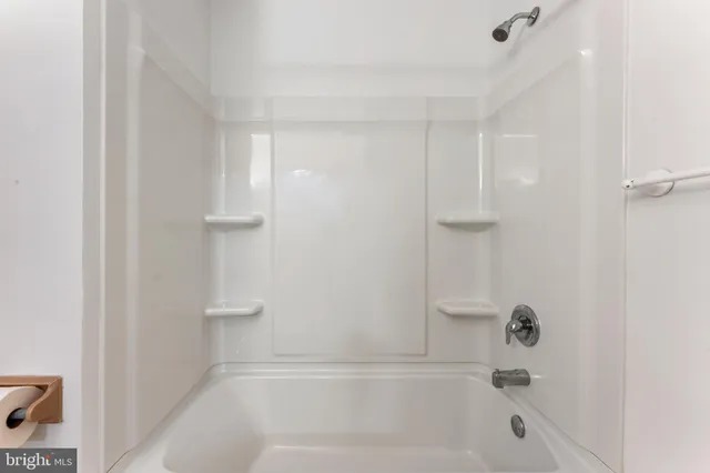 $2,200 | 143 Thomas Drive, Telford, PA 18969