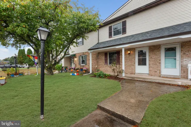 $2,200 | 143 Thomas Drive, Telford, PA 18969