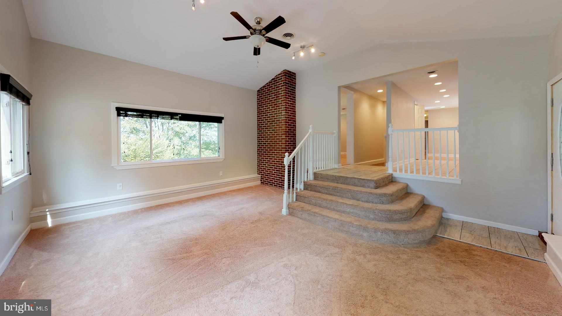 7647 Dollyhyde Road Mount Airy, MD 21771 - Photo 11 of 40 Gallery Image 11