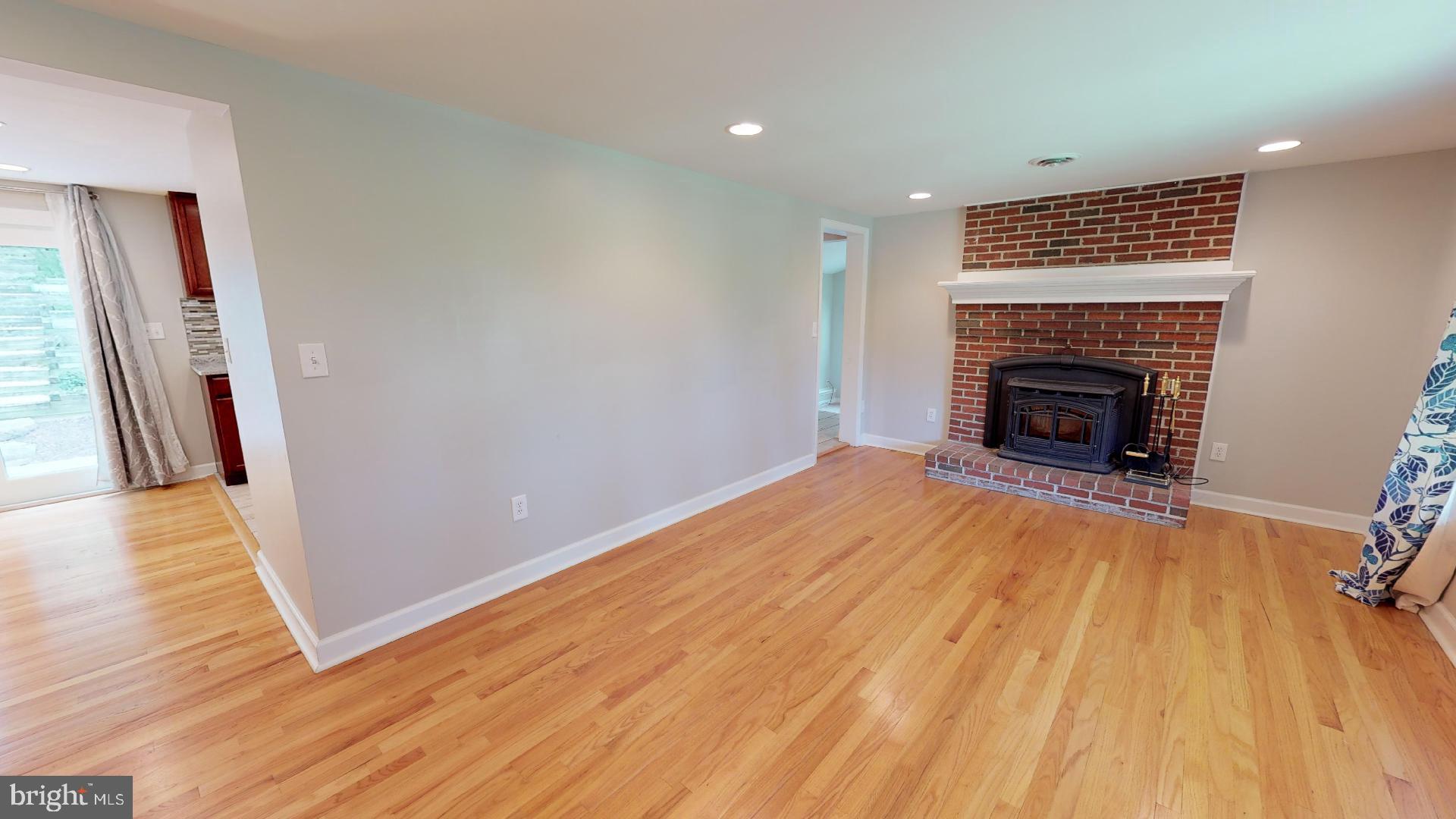 7647 Dollyhyde Road Mount Airy, MD 21771 - Photo 15 of 40 Gallery Image 15