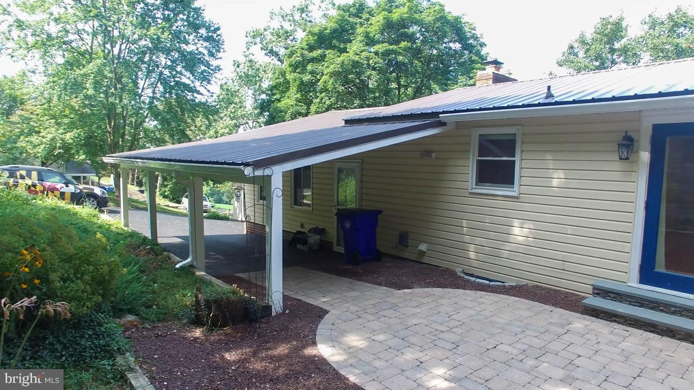 7647 Dollyhyde Road Mount Airy, MD 21771 - Photo 35 of 40 Gallery Image 35