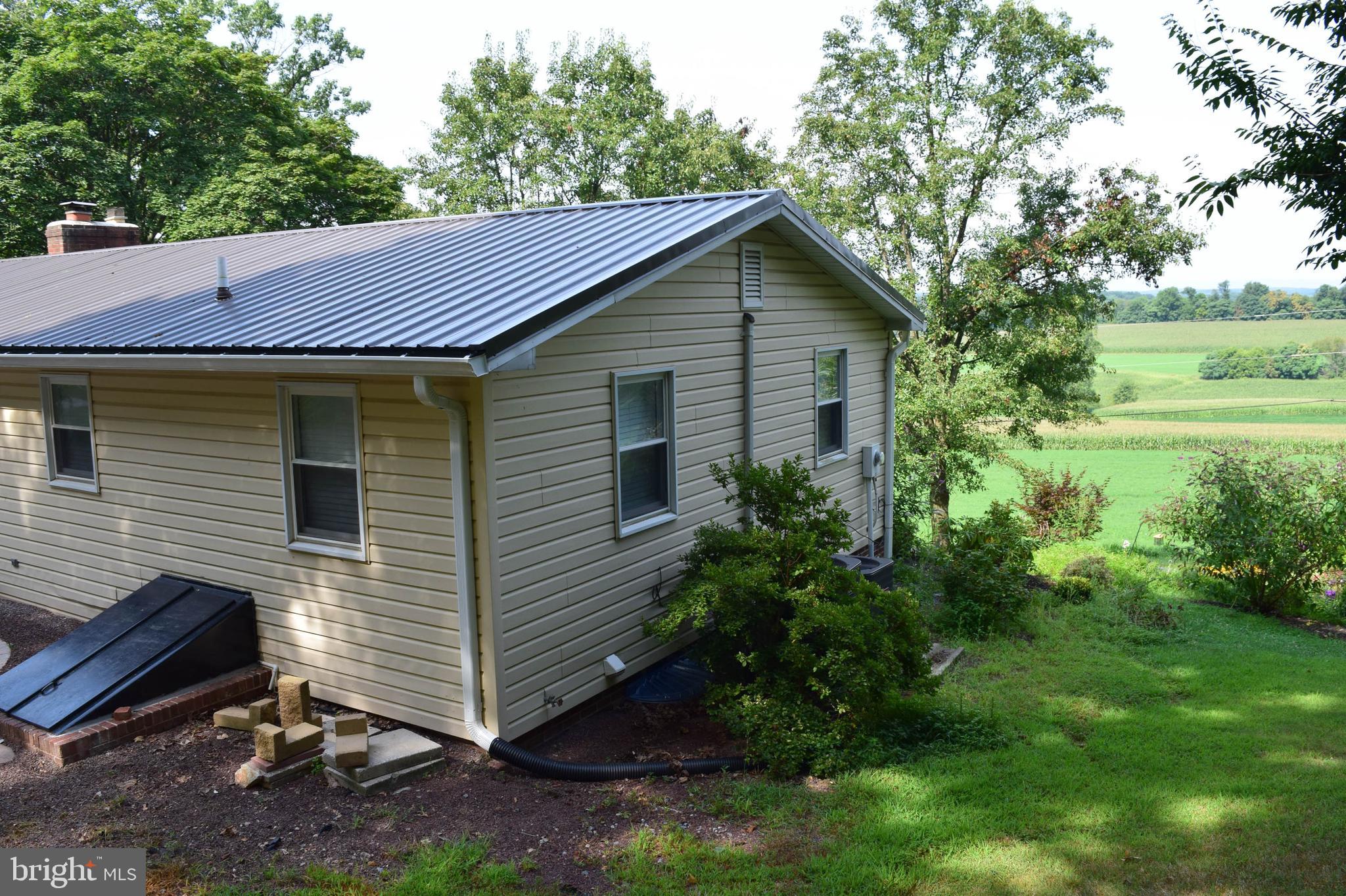 7647 Dollyhyde Road Mount Airy, MD 21771 - Photo 36 of 40 Gallery Image 36