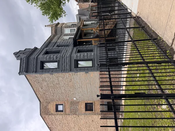 $2,300 | 818 South Karlov Avenue, Unit 1, Chicago, IL 60624