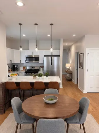 $2,300 | 818 South Karlov Avenue, Unit 1, Chicago, IL 60624