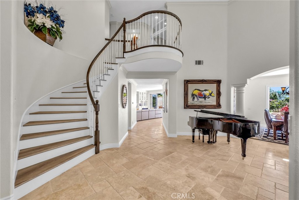 25672 Raintree Road Laguna Hills, CA 92653 - Photo 5 of 50 a view of entryway and hall