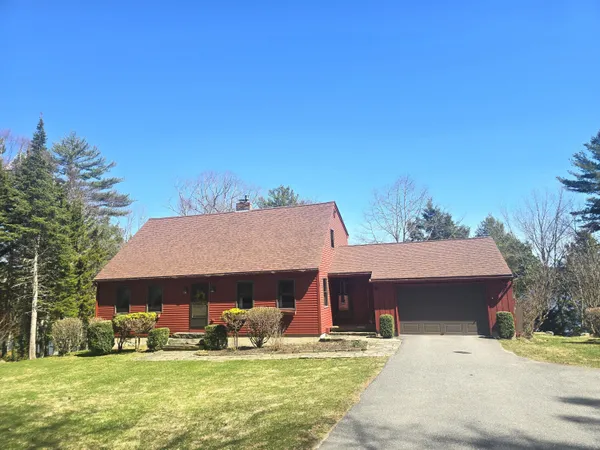 $850,000 | 208 Youngs Point Road, Wiscasset, ME 04578