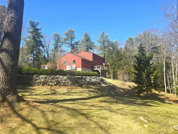 $850,000 | 208 Youngs Point Road, Wiscasset, ME 04578