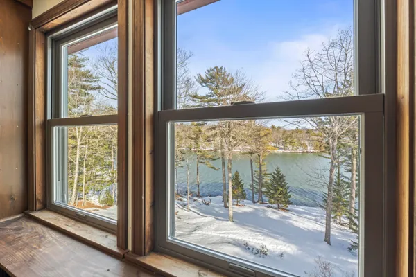 $850,000 | 208 Youngs Point Road, Wiscasset, ME 04578