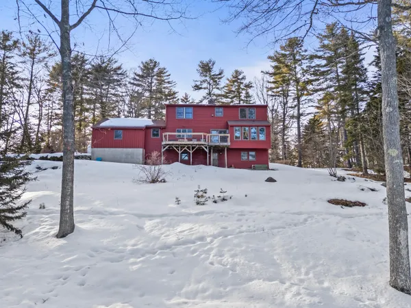 $850,000 | 208 Youngs Point Road, Wiscasset, ME 04578