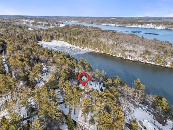 $850,000 | 208 Youngs Point Road, Wiscasset, ME 04578