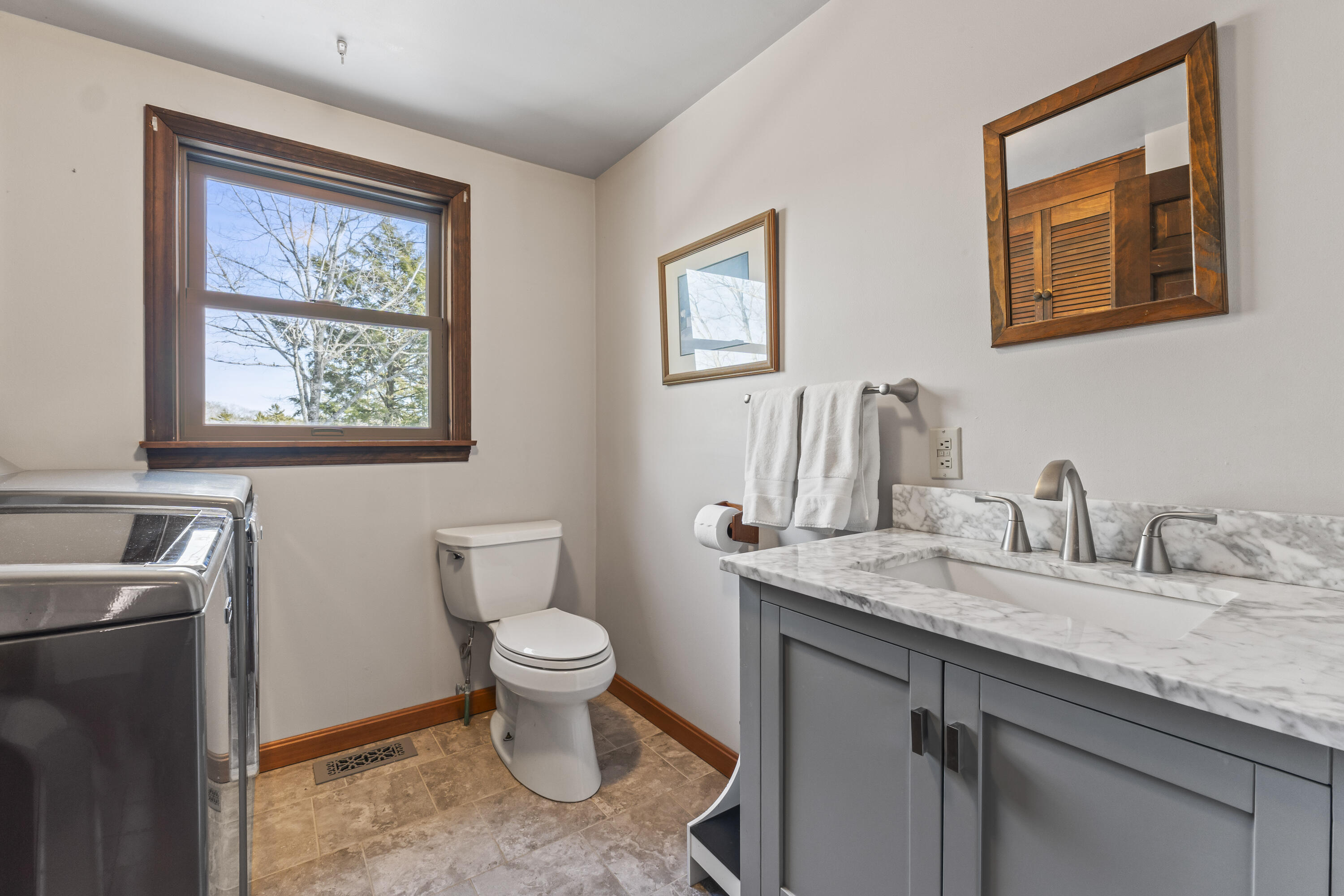 208 Youngs Point Road Wiscasset, ME 04578 - Photo 7 of 75 208 Youngs Point Rd_121