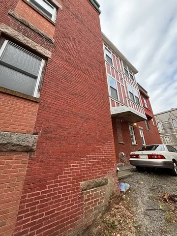 $839,000 | 18-22 Hartwell Street, Fitchburg, MA 01420