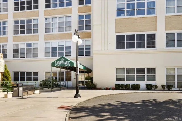 $319,000 | 1 Landmark Square, Unit 411, Port Chester, NY 10573