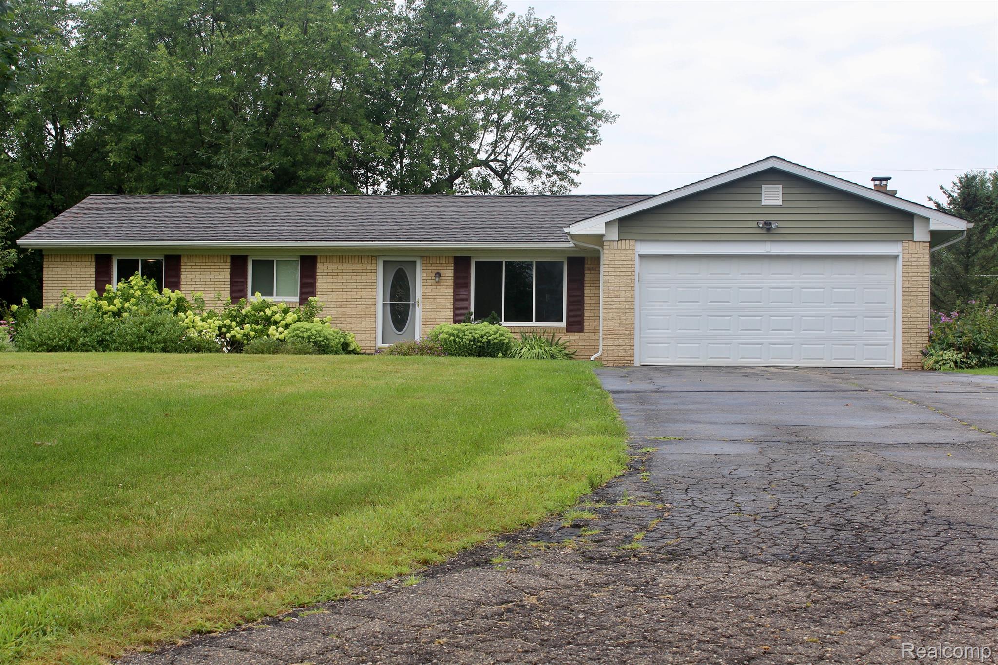 5691 Dexter Pinckney Rd.