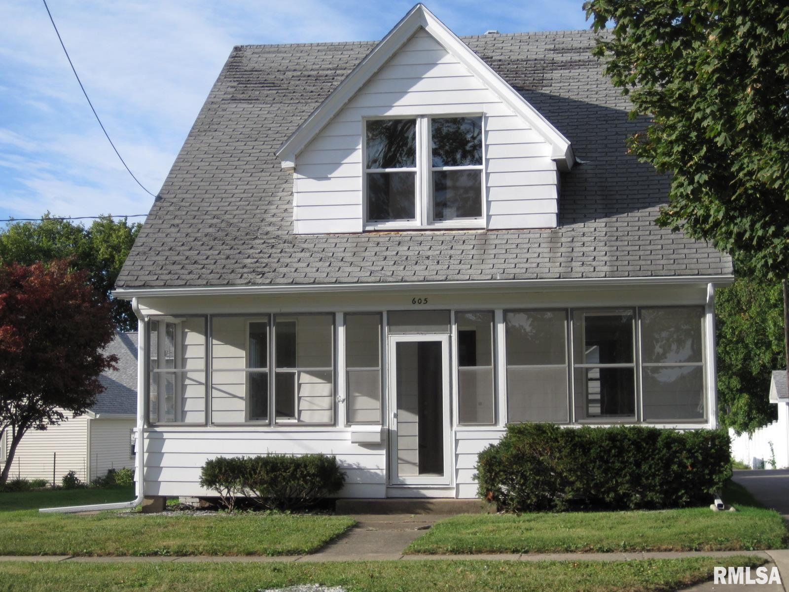 605 Walnut Street Washington, IL 61571 - Photo 1 of 42 Gallery Image 1