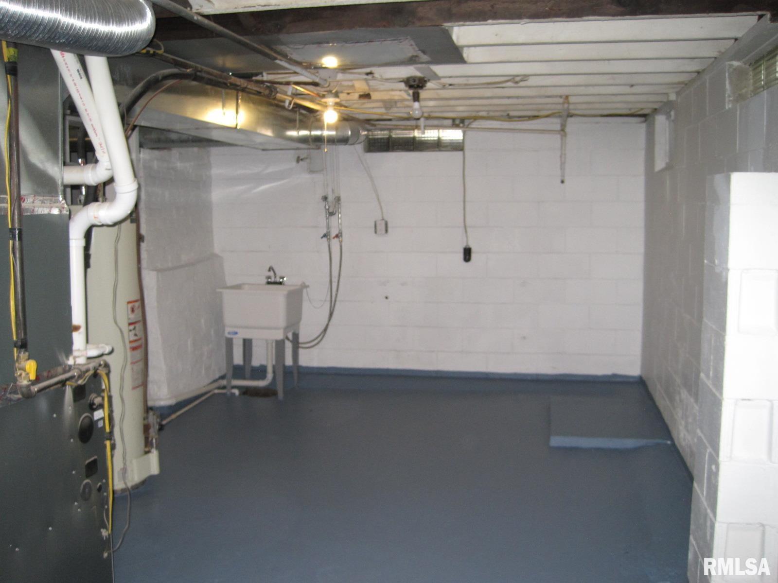 605 Walnut Street Washington, IL 61571 - Photo 34 of 42 Gallery Image 34