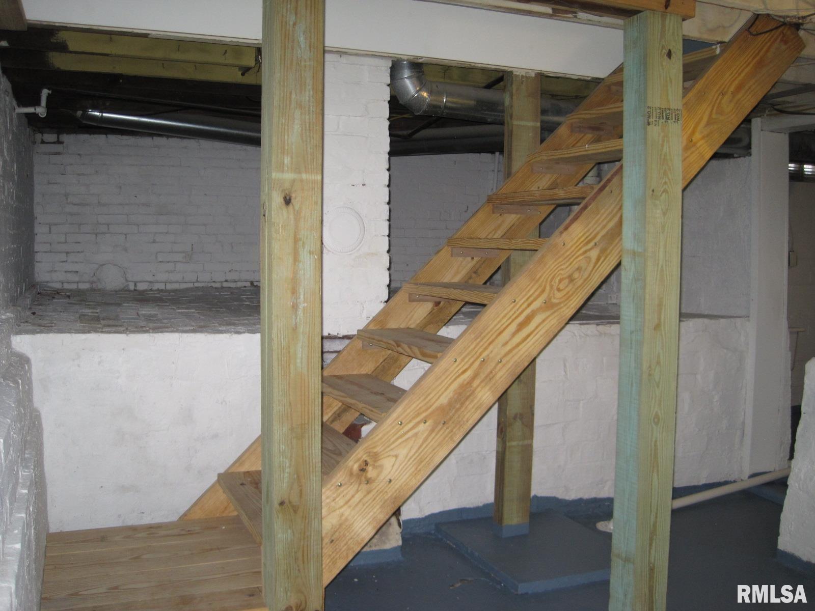 605 Walnut Street Washington, IL 61571 - Photo 35 of 42 Gallery Image 35