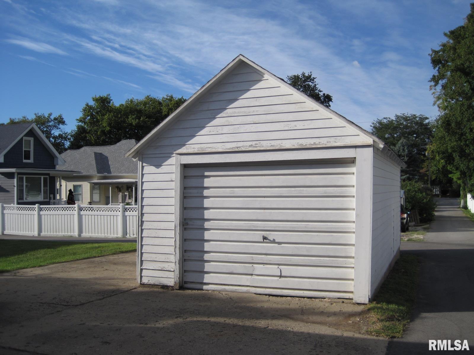 605 Walnut Street Washington, IL 61571 - Photo 42 of 42 Gallery Image 42