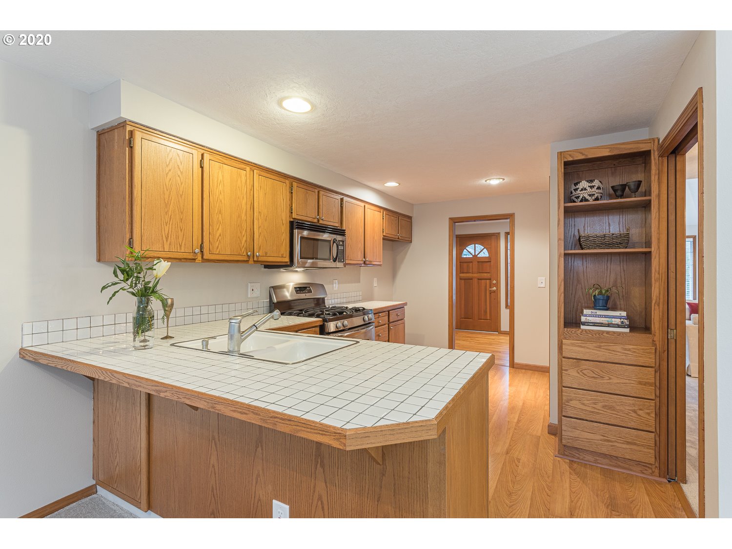 5516 Southwest Pendleton Street Portland, OR 97221 - Photo 8 of 28 Kitchen