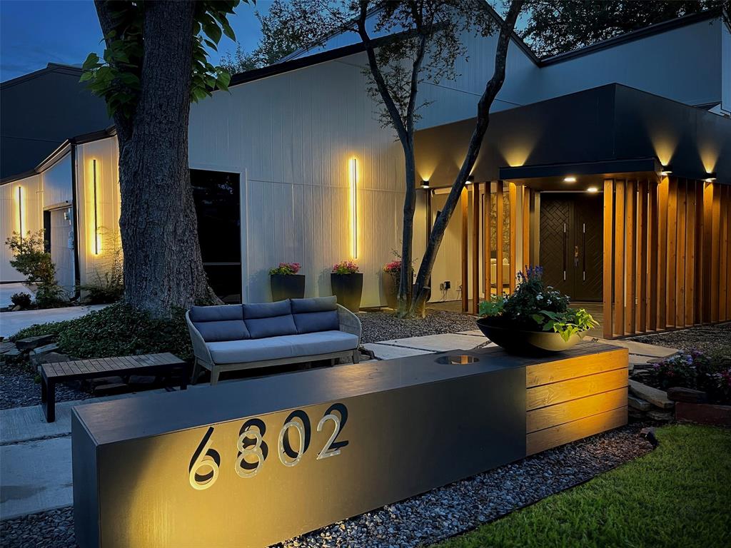 6802 Bert Lane Dallas, TX 75240 - Photo 11 of 39