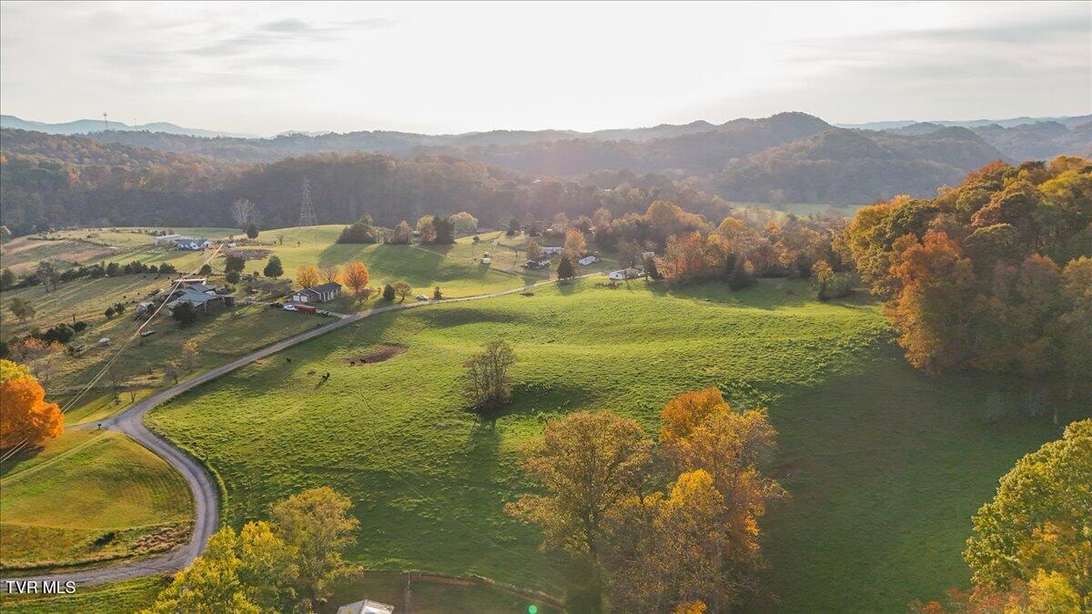 03-DJI_20241028174820_0575_D