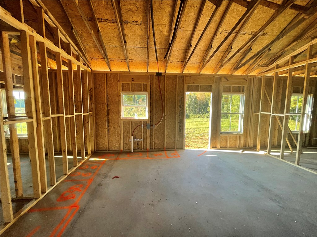 362 Winstead Road West Union, SC 29696 - Photo 7 of 22 Great room with vault