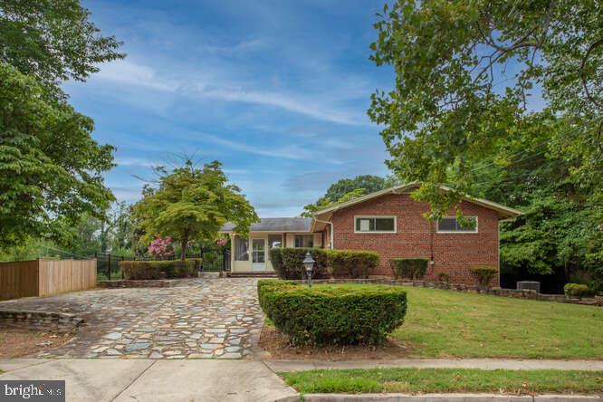 3517 Old Post Road Fairfax, VA 22030 - Photo 1 of 73