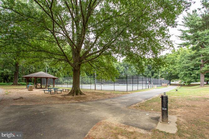 3517 Old Post Road Fairfax, VA 22030 - Photo 48 of 73