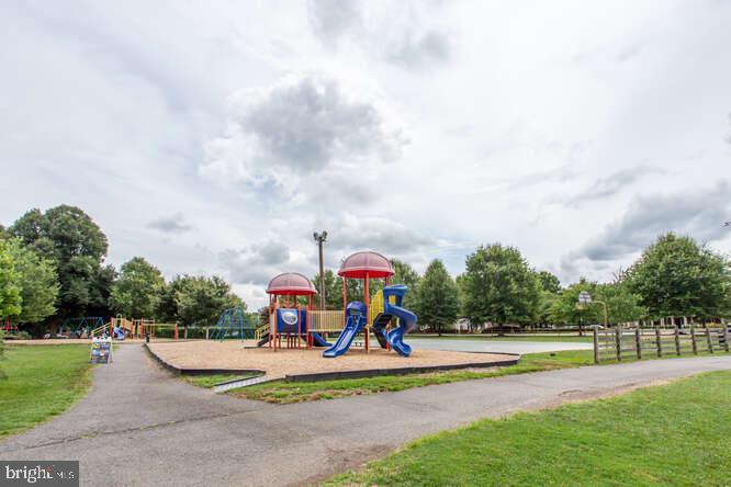 3517 Old Post Road Fairfax, VA 22030 - Photo 51 of 73