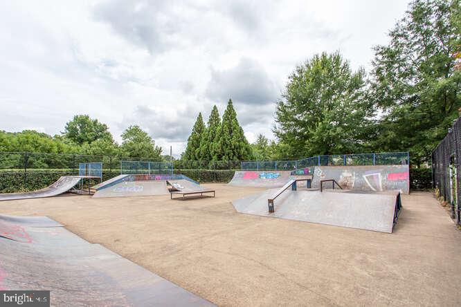 3517 Old Post Road Fairfax, VA 22030 - Photo 71 of 73